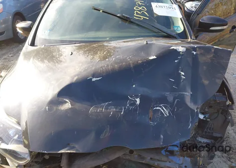 2013 Ford Focus Se z USA, uszkodzony, nr VIN 1FADP3F23DL249264